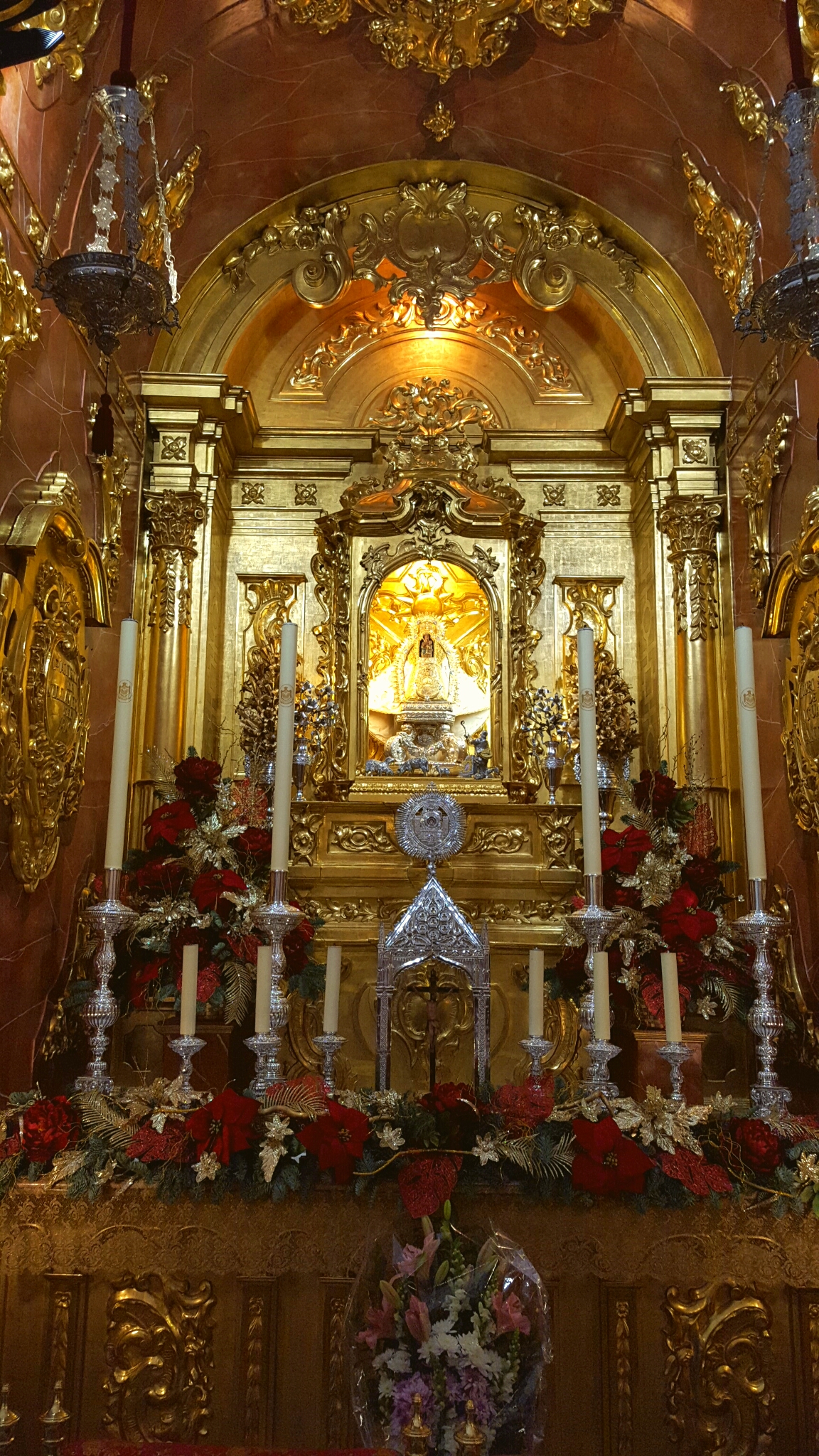 altar virgen navidad