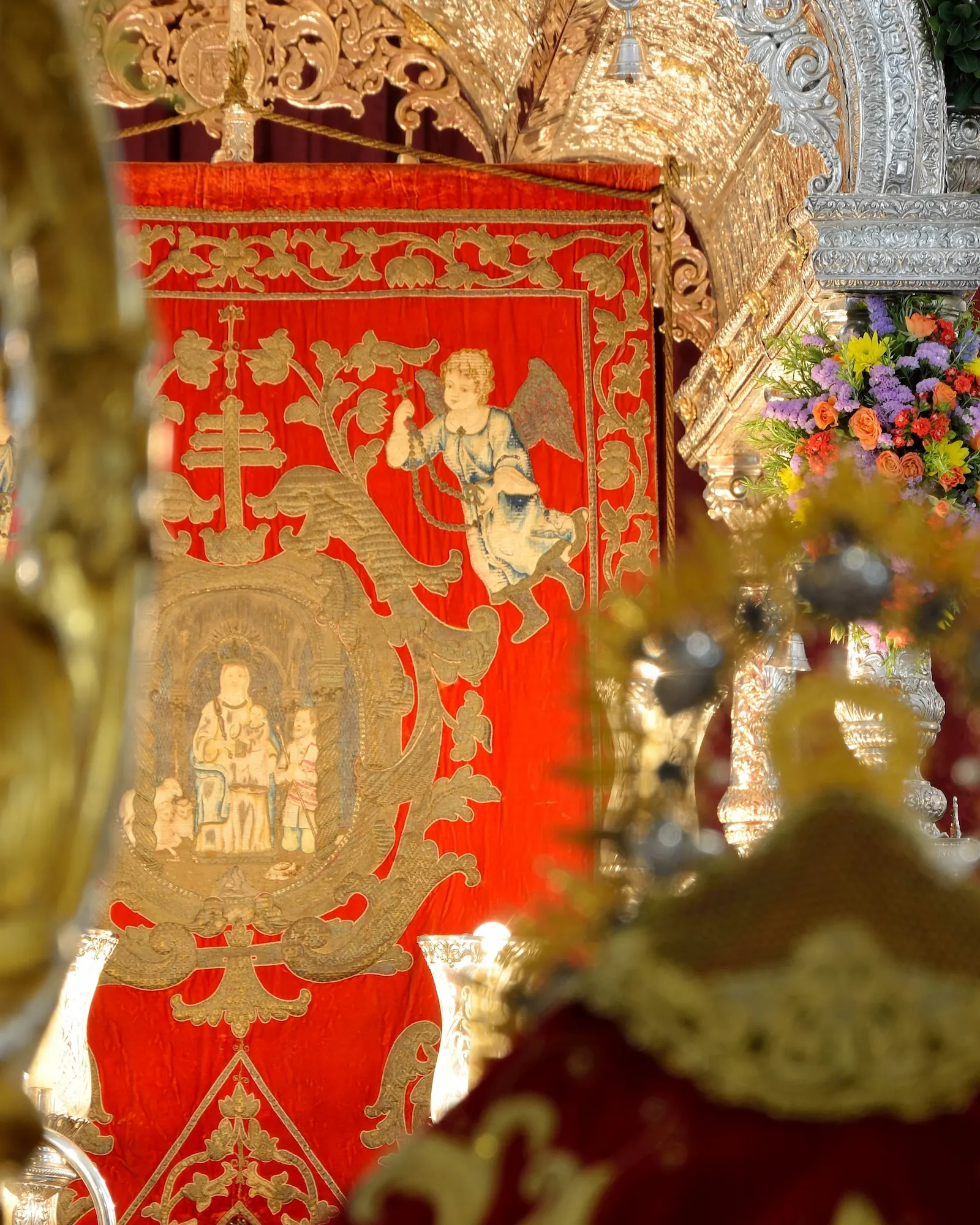 Simpecado de Nuestra Señora de Aguas Santas